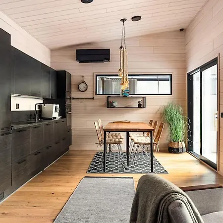 Σπίτι διακοπών Ritva - Modern - Lakefront - Hot Tub