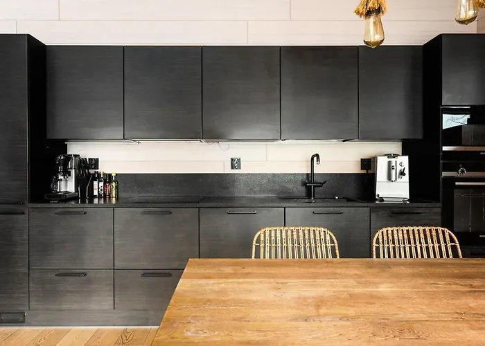 Ritva - Modern - Lakefront - Hot Tub Хювинкяя