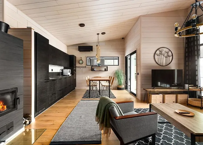 Semesterbostad Ritva - Modern - Lakefront - Hot Tub