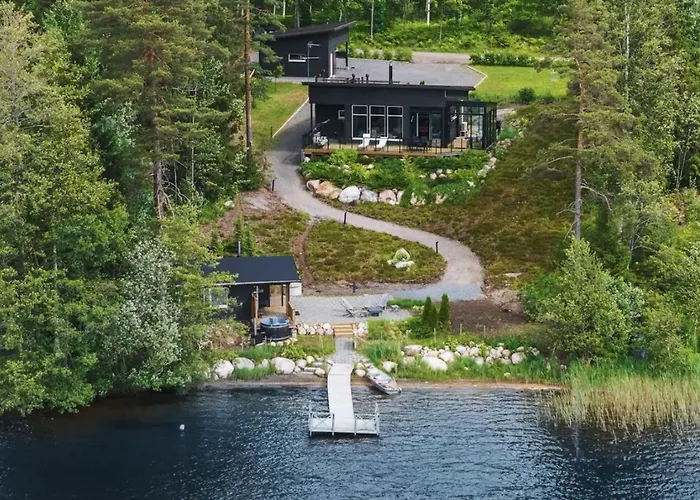 Semesterbostad Ritva - Modern - Lakefront - Hot Tub *